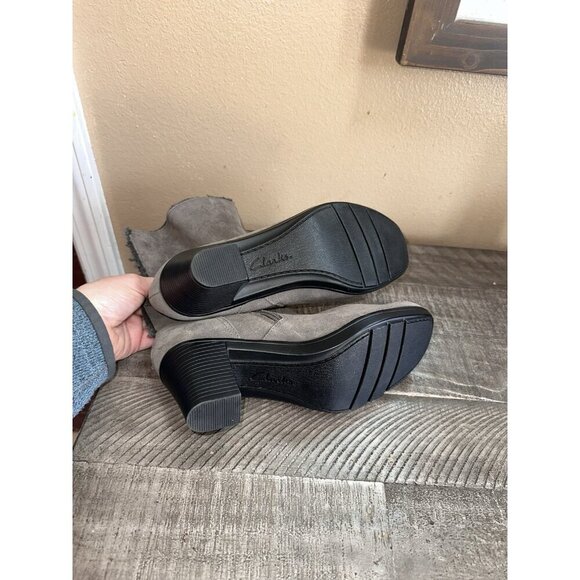 Clarks Bendables Mid Calf Boots Women 9.5 M Gray Suede Leather 39387 Zip Fleece - Picture 5 of 5